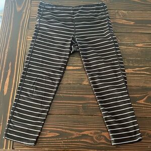 Athleta Capri Leggings